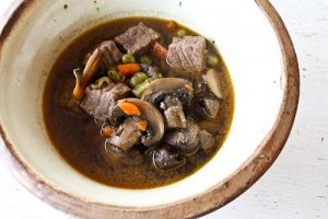 Simple Mushroom Beef Stew Simple Mushroom Beef Stew