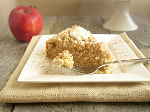 Warm Cinnamon Apple Crumb Cake Warm Cinnamon Apple Crumb Cake