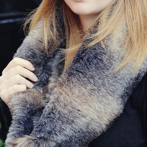 Glamorous Winter Wedding Snood Glamorous Winter Wedding Snood