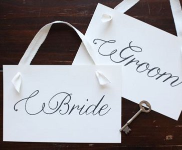Free Printable Bride and Groom Signs | AllFreeDIYWeddings.com