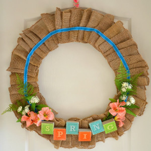 Charming Burlap Wreath Charming Burlap Wreath