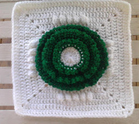 Christmas Wreath Crochet Granny Square Christmas Wreath Crochet Granny Square