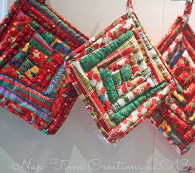 Scrappy Christmas Pot Holders