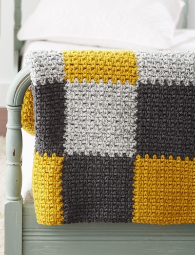 FREE Crochet Throw Blanket Patterns featured by top US crochet blog, Flamingo Toes: Stellar Patchwork Crochet Blanket