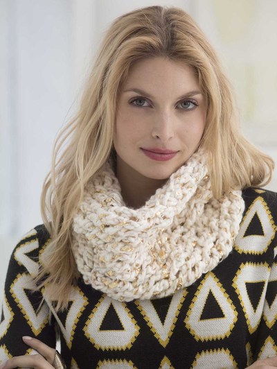 All That Glitters Crochet Cowl