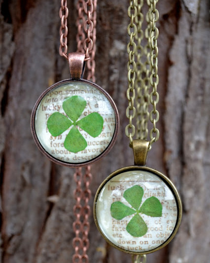 lucky-clover-pendant-allfreepapercrafts