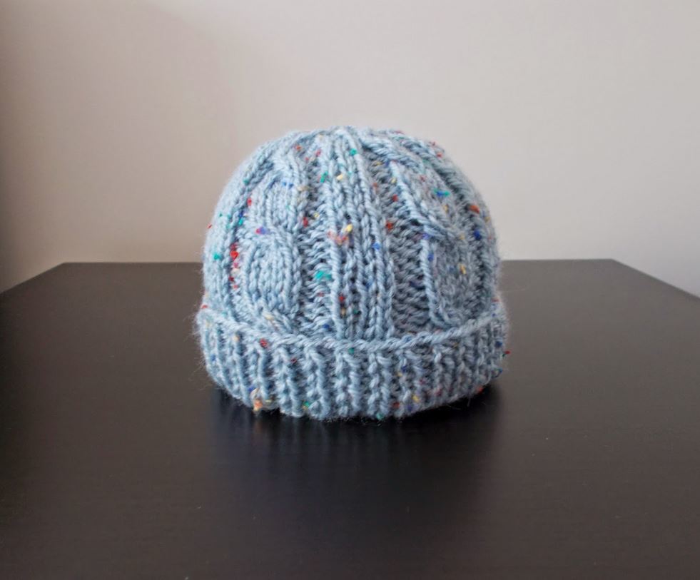 birthday-cake-knit-baby-hat-allfreeknitting