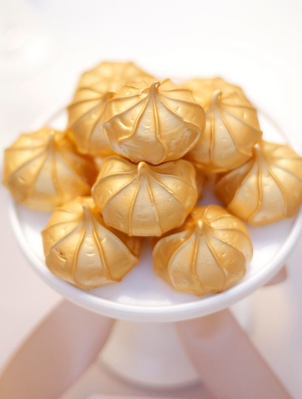 Gold Shimmer Meringues Gold Shimmer Meringues