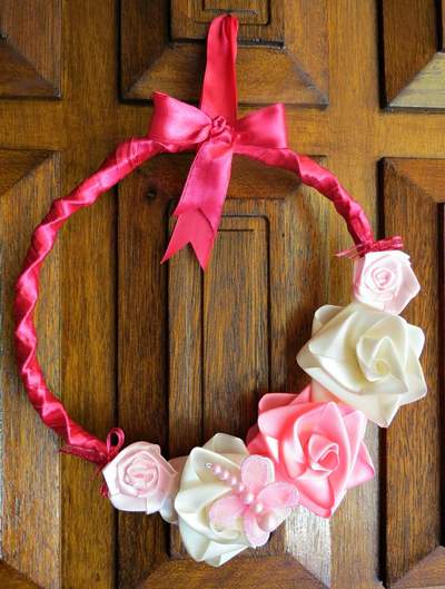http://d2droglu4qf8st.cloudfront.net/2015/02/207433/Pink-Ombre-Floral-Wreath6_Large400_ID-862577.jpg?v=862577