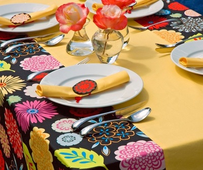How to Make a Tablecloth: 14 DIY Tablecloth Sewing Patterns