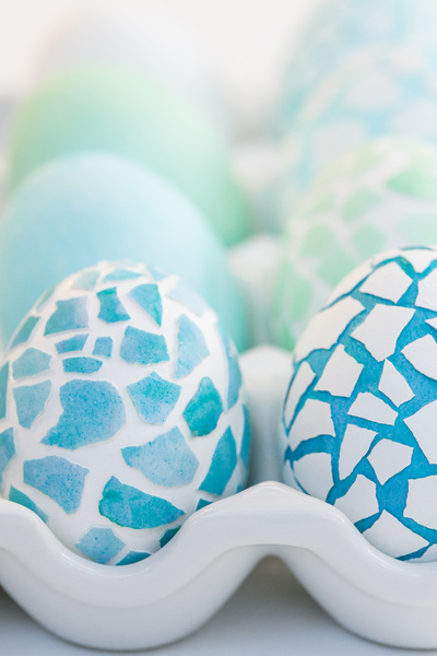 How to Make Mosaic Easter Eggs | AllFreeHolidayCrafts.com