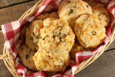 Red Lobster Cheddar Bay Biscuit Copycat Chedar-bay-red-lobster-rolls3_Large400_ID-947074