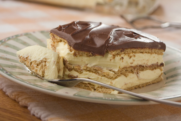 chocolate eclair cake