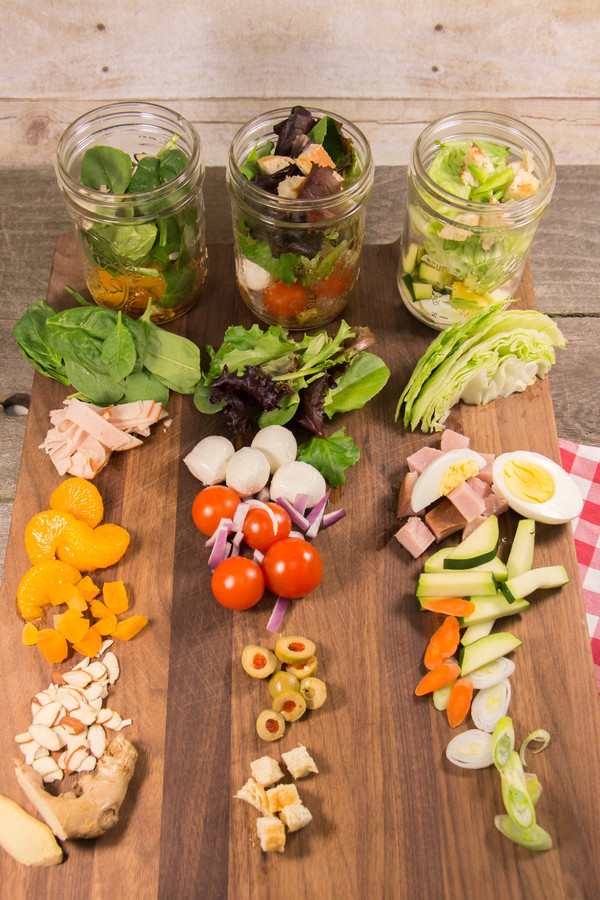 Easy Mason Jar Salads Easy Mason Jar Salads