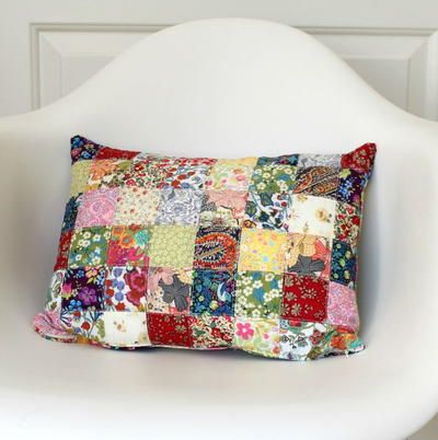 Colorful Quilted DIY Pillow Colorful Quilted DIY Pillow