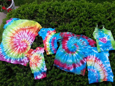 how to make bright tie dye t shirts