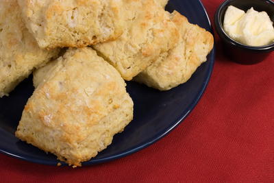 Classic Paula Deen-Style Buttermilk Biscuits