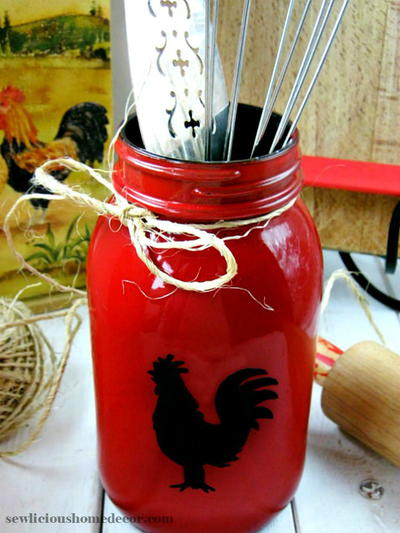 http://d2droglu4qf8st.cloudfront.net/2015/11/245335/How-To-Make-Rooster-Mason-Jars_Large400_ID-1294715.jpg?v=1294715