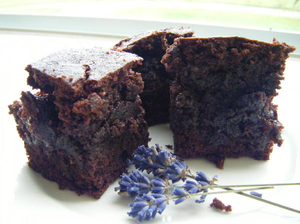 Lavender Brownies with Cherries Lavender Brownies with Cherries