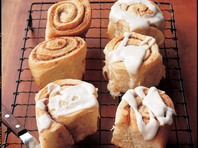 Glazed Cinnamon Rolls Glazed Cinnamon Rolls