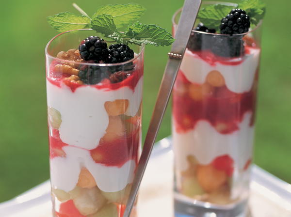Fresh Fruit Parfait Fresh Fruit Parfait