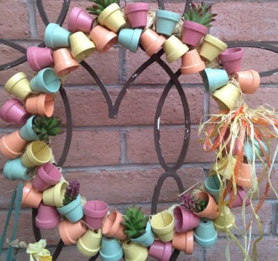 Mini Terra Cotta Pot Wreath Mini Terra Cotta Pot Wreath