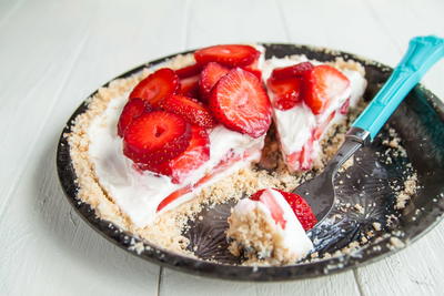 Dreamy No-Bake Strawberry Cream Pie Dreamy No-Bake Strawberry Cream Pie