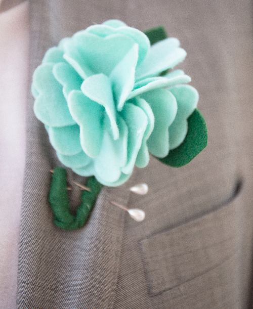 No Sew DIY Boutonniere No Sew DIY Boutonniere