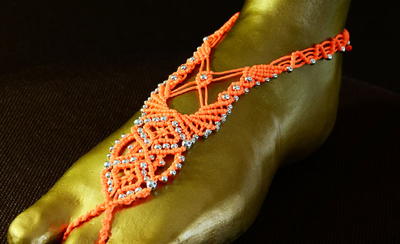 29 Easy, Breezy Hemp Bracelet Patterns 29 Easy, Breezy Hemp Bracelet Patterns