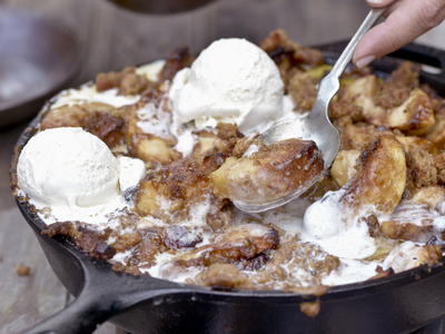 Smoked Bacon-Bourbon Apple Crisp Smoked Bacon-Bourbon Apple Crisp