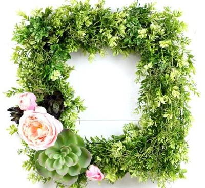 Succulent Boxwood Wreath Succulent Boxwood Wreath