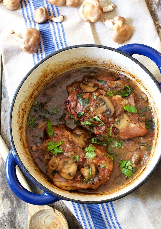Chicken Pinot Noir with Wild Mushrooms Chicken Pinot Noir with Wild Mushrooms