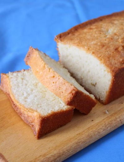 Aunt B's Pound Cake | TheBestDessertRecipes.com