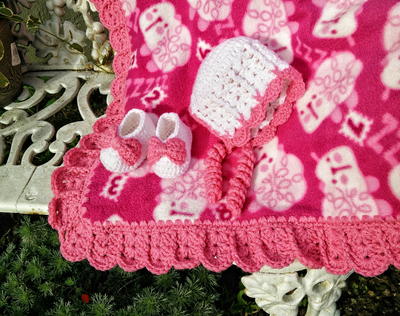 Sweet Shells Crochet Edging and Baby Bonnet Sweet Shells Crochet Edging and Baby Bonnet