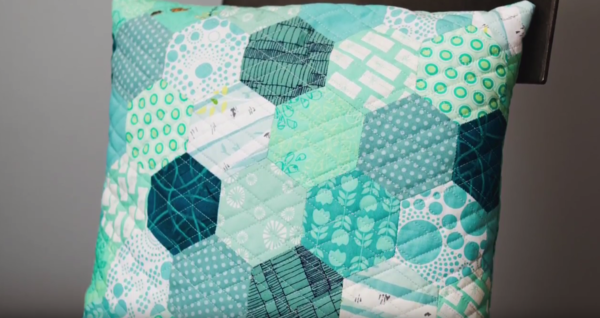 English Paper Piecing Hexagons Tutorial English Paper Piecing Hexagons Tutorial