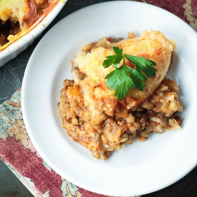 Lentil Vegetarian Cottage Pie | FaveHealthyRecipes.com