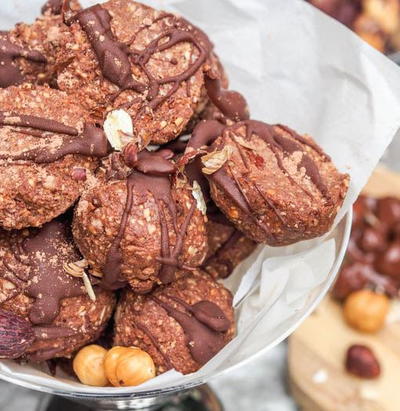 Copycat Vegan Ferrero Rocher Truffles Copycat Vegan Ferrero Rocher Truffles
