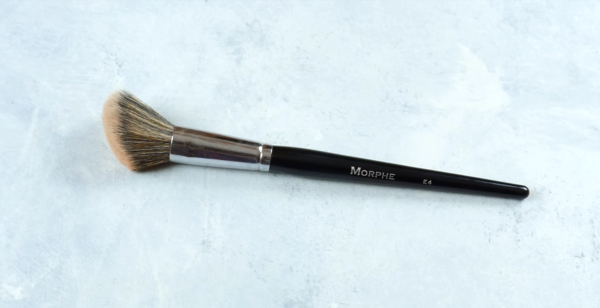 Makeup Brushes 101 - Types of Brushes for Your Makeup - Bronzer Brush Makeup Brushes 101 - Types of Brushes for Your Makeup - Bronzer Brush
