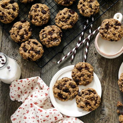 Oatmeal Raisin Chocolate Chip Cookies Oatmeal Raisin Chocolate Chip Cookies