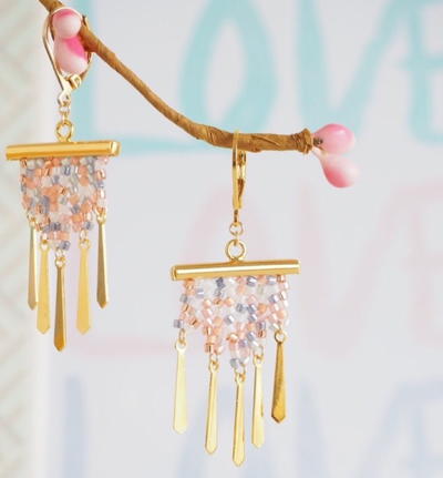 Romantic Herringbone Stitch DIY Earrings Romantic Herringbone Stitch DIY Earrings