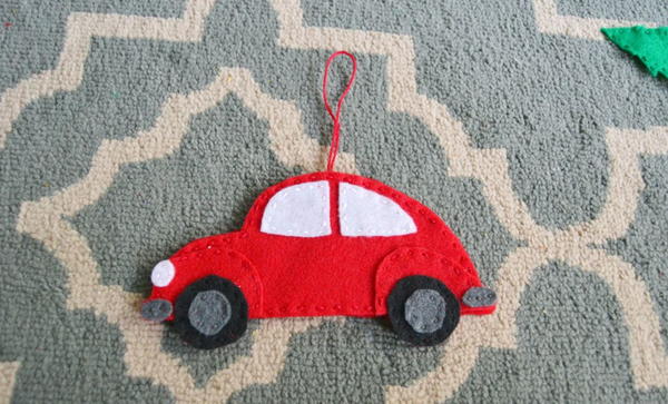 Vintage Car with Christmas Tree DIY Ornament Vintage Car with Christmas Tree DIY Ornament