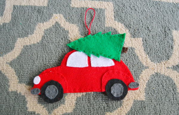 Vintage Car with Christmas Tree DIY Ornament Vintage Car with Christmas Tree DIY Ornament