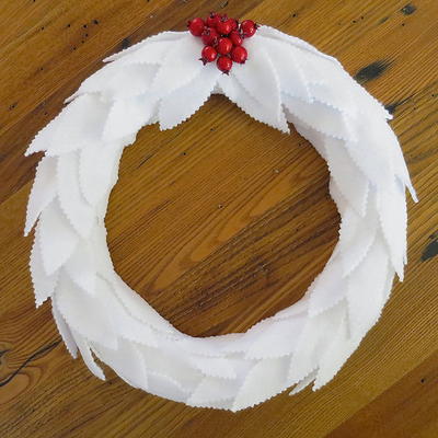 Elegant Felt Leaf Wreath Elegant Felt Leaf Wreath