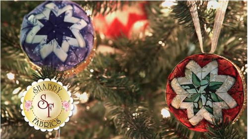 No-Sew Quilted Christmas Ornament No-Sew Quilted Christmas Ornament