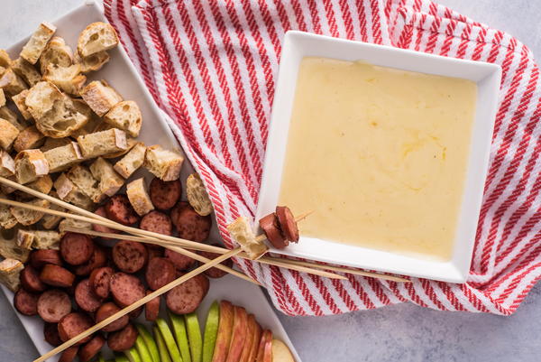 How to Make Fondue How to Make Fondue