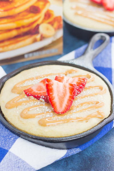 Peanut Butter and Jelly Baked Pancakes Peanut Butter and Jelly Baked Pancakes