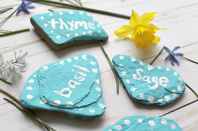 DIY Painted Rock Garden Markers DIY Painted Rock Garden Markers