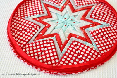 Stashbusting Origami Christmas Mug Rug Stashbusting Origami Christmas Mug Rug