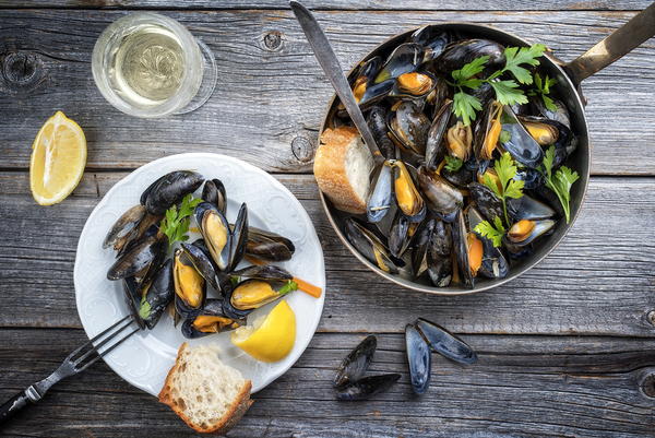 Mussels served with wine Mussels served with wine