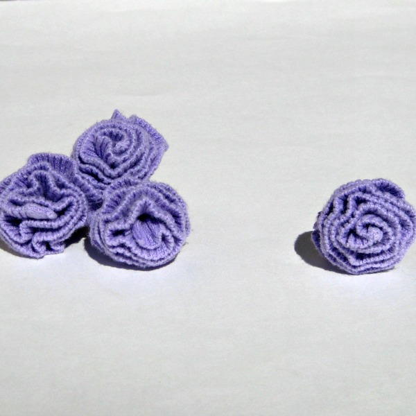 5-Minute Upcycled Sweater Flowers 5-Minute Upcycled Sweater Flowers